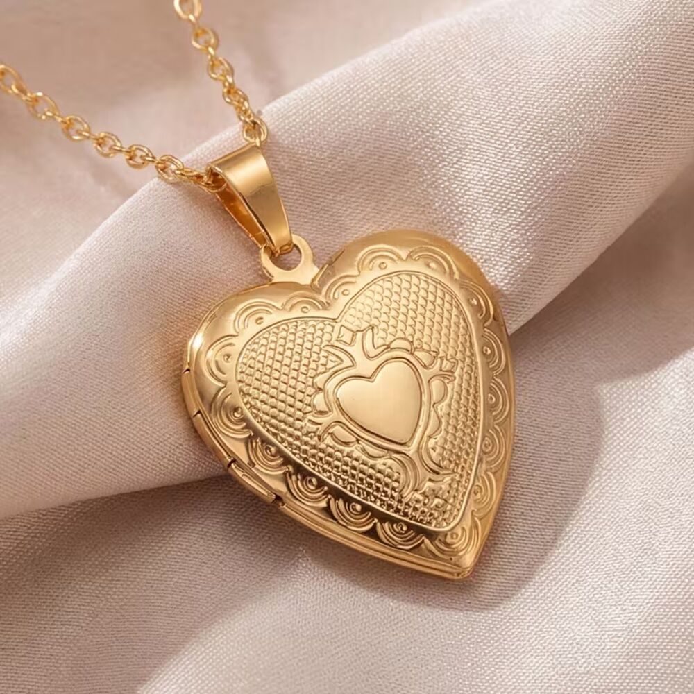 Gold Stainless Steel Heart Locket Photo Pendant Open Frame Charm Adjustble Chain